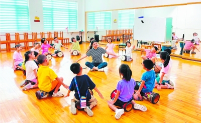 ��ɳ�и�Ů��ͯ��������ڹذ�����ר���ж��У��������ڽ��з��޹����ֽ�����ϰ������ͼ